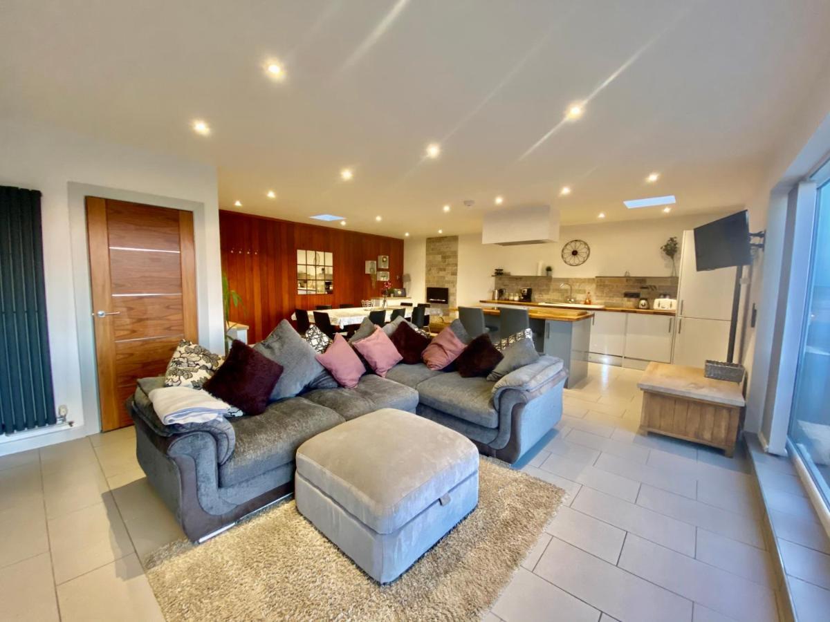 Clover Cottage Beeley Esterno foto