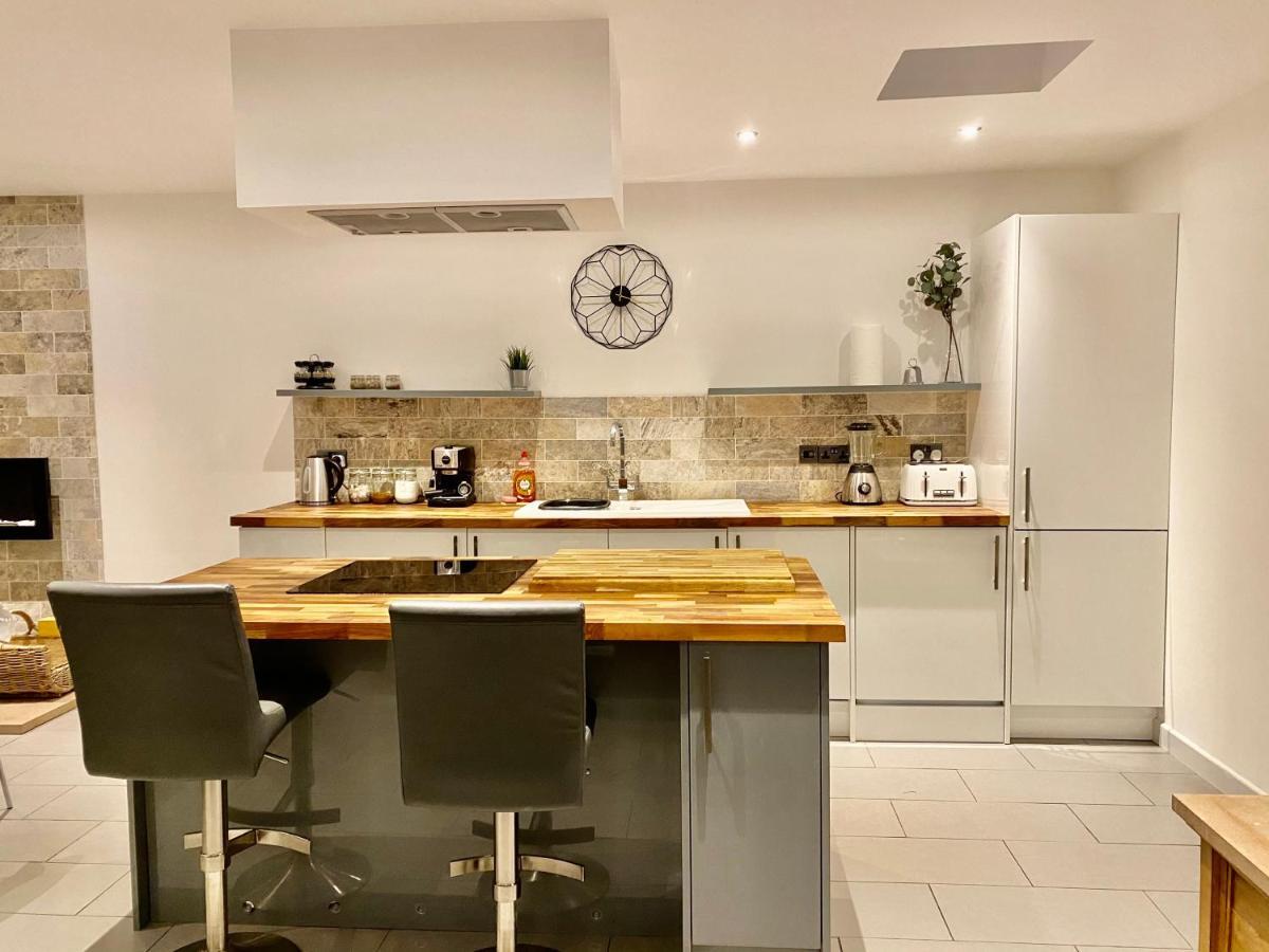 Clover Cottage Beeley Esterno foto