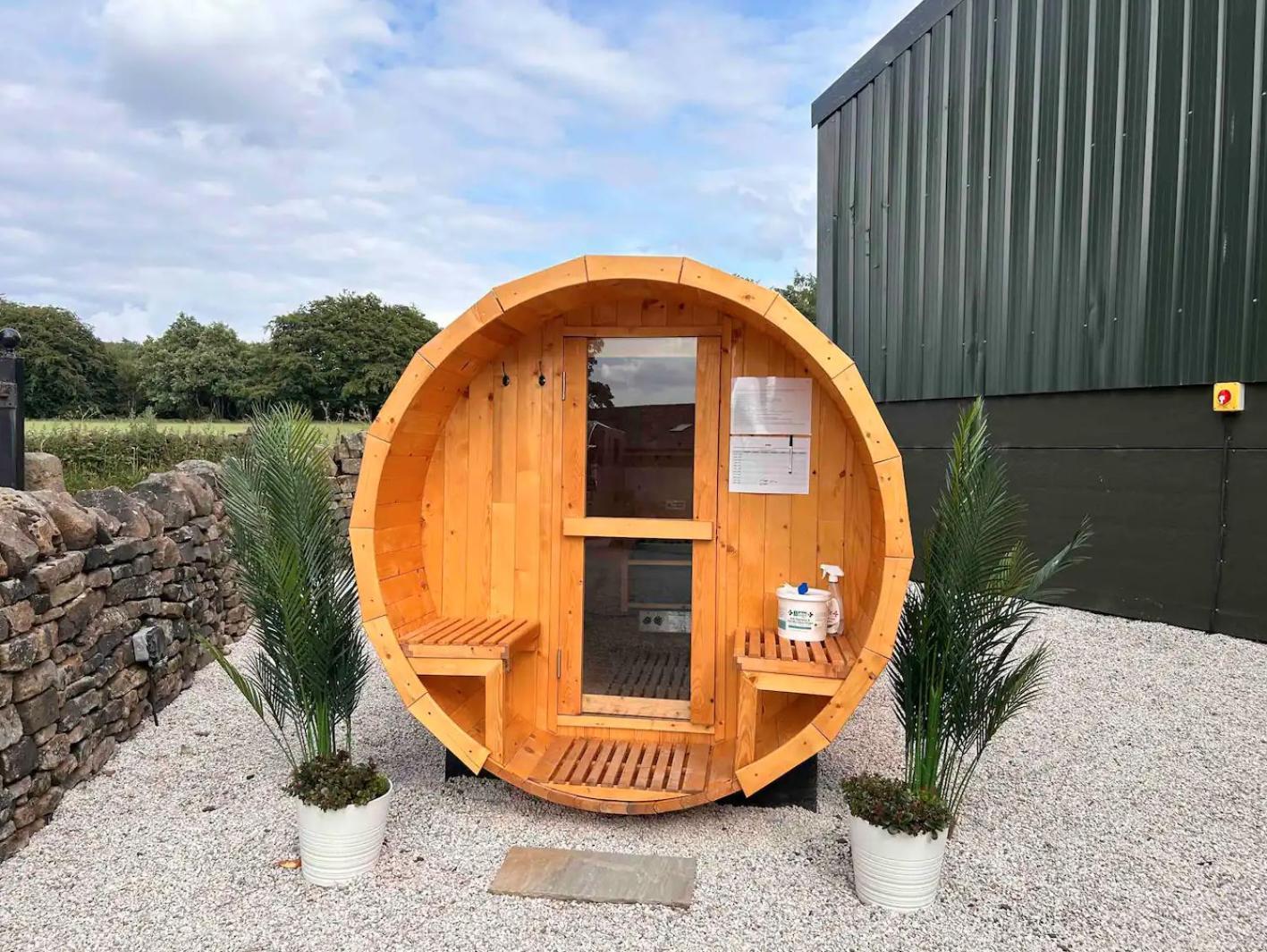 Clover Cottage Beeley Esterno foto