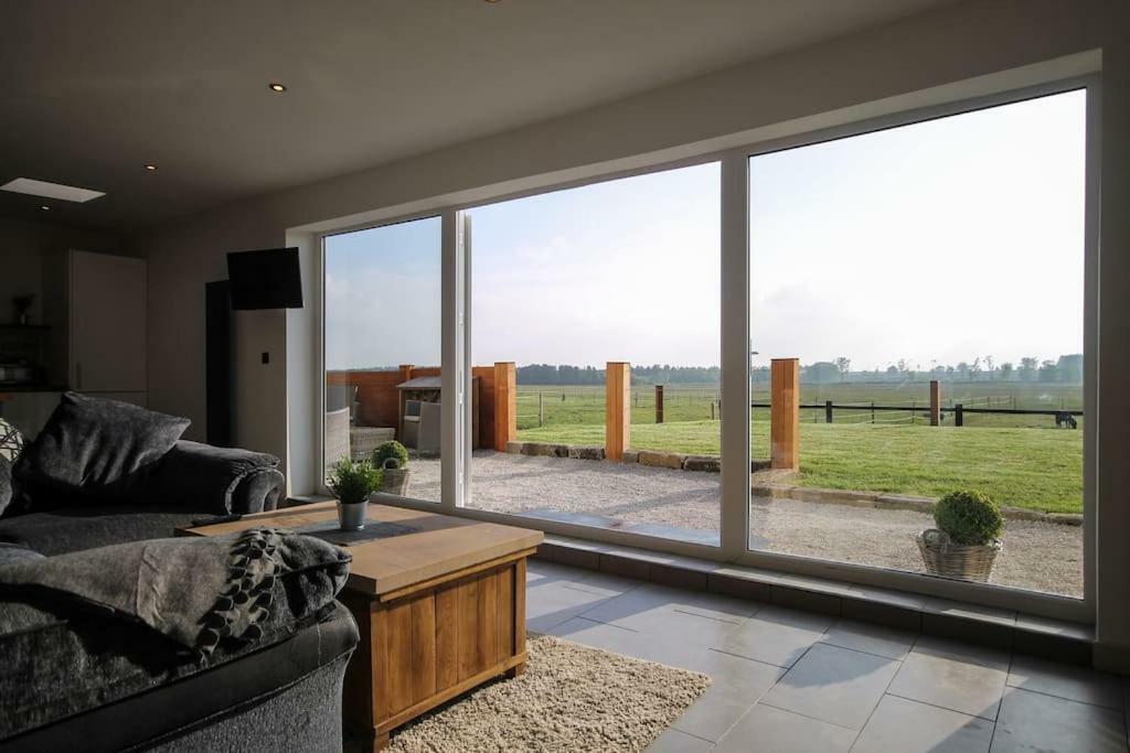 Clover Cottage Beeley Esterno foto